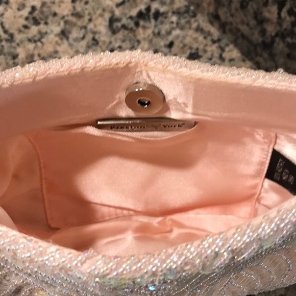 Small pink sequin clutch - Picture 3 of 3